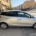 يارس 2020 فضي داخلية اسود نظيفة