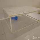 طاولة رخام
