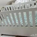 سرير اطفل البيع مستعجل 100 اقل من ميه مراح أبيع