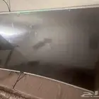 شاشه 65بوصه فيه كسر داخلي وماتشتغل