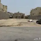 نصف ارض موقع مميز حي النزهه بالدمام