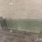 حوض سمك طول مترين و ستين تقريبا  وارتفاع 82 سانتي