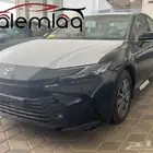 كامري E بنزين 2025 شركة العملاق