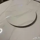 طاولة طعام شبه جديده