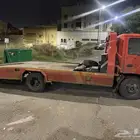 سطحه في المطار