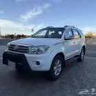 فورتشنر 2009 مخزن ماشي 234 فقط 6 سرندل قير عايدي