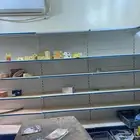 للبيع ارفف بقاله نظيف استخدام بصيط