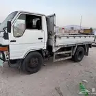 للبيع دينه تيوتا بنزين محركاتها طيبه مسقطه
