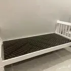 سرير خشب فخم