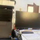 كمبيوتر مكتبي مع شاشة