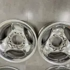 جنوط 8 مسمار اصلي جديدة