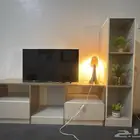 طاولة تلفزيون بحالة جيدة