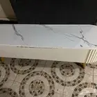 للبيع طاوله شبه جديده