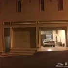 مستودع كبير كامل نظيف بالمخطط الراقي بحي الموظفين بأبها