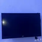 فرن بحالة شبه ممتازه وكذلك شاشه بحالة ممتازه