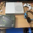 السبب طالب علم محتاج نقود عاجل للبيع xbox1s