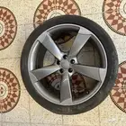 جنوط اودي A8 نظيفه جدا