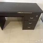 مكتب وطاوله تلفزيون وثلاجات صغيره
