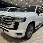 لاندكروزر 2023 سعودي ديزل L4 بحاله الوكاله