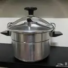 قدر ضغط معدن فرنسي