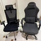 كرسي عدد 2 بحالة ممتازة   خزانة بحالة ممتازة