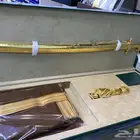 السلام عليكم يوجد علب هدايا بسعر مناسب الموجوده سيف وبشت