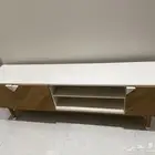 طاولة تلفاز