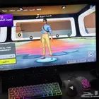 بيسي قينمق تبيه لحاله ولا كامل