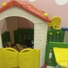 بيت لعبة للبيع بحالة جيدة