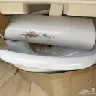شبابيك بشبكها. ومغاسل وشبك مكيف