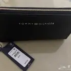 محفظه نسائيه ماركة تومي جديده غير مستعمله