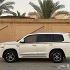 جيب لاندكروزر GXR-V8 -2016 استخدام شخصي نظيف