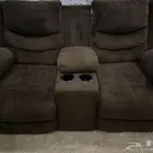 كنب ثنائي اللون بني