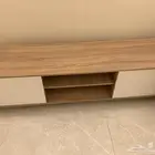 طاولة تلفزيون