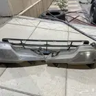 كدينزا. جنوط شب  سفلي كشافات أمامية