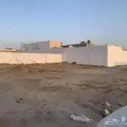للاجار حوش فيه بركسين 5 غرف ومطبخ ودورة مياه