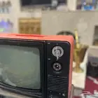 للبيع تلفزيون كوري احمر قديم تراث غير شغال يحتاج صيانه