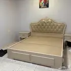 سرير للبيع