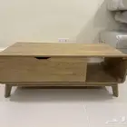 طاولة قهوة وسط