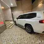 لاندكروزر 2022 فل L5