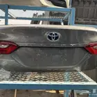 باب شنطة تويوتا كامري 2021-2022-2023-2024 تيتانيوم اصلي