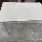 الطول متر والعرض 60 سم ول ارتفاع 73