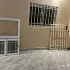 شباك ب اغراضه