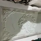 طاوله لون ابيض