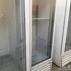 ثلاجة عرض