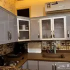 مطبخ 2x1 يحتوي على فرن كهربائي
