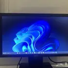 شاشه dell 60 هيرتز 22 انش مافيها شي ولا خدش