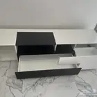طاوله تلفزيون نظيفه