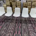 كراسي وطاولات