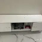 طاولة تلفزيون